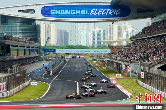 2024 FE电动方程式上海站落幕：埃文斯与达科斯塔