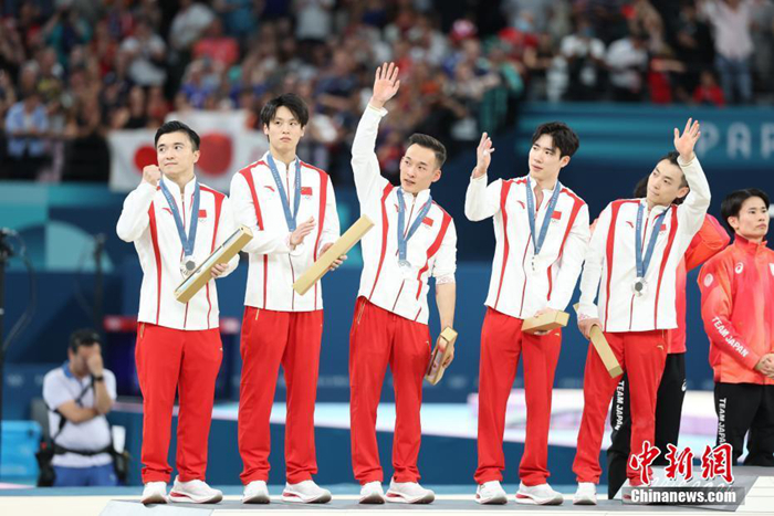 巴黎午夜破碎男神，不破碎！张博恒以银牌续写