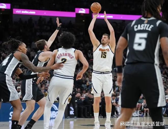 NBA常规赛多场焦点战揭晓排名格局 太阳雄鹿陷连