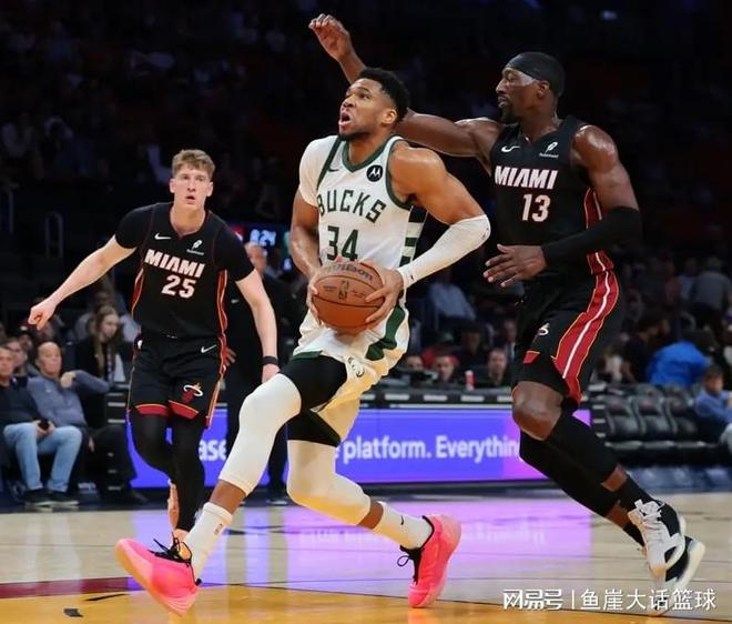 NBA常规赛多场焦点战揭晓排名格局 太阳雄鹿陷连