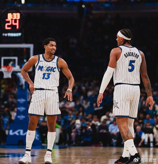 森林狼五连胜后遭魔术逆转 班凯罗压制兰德尔成