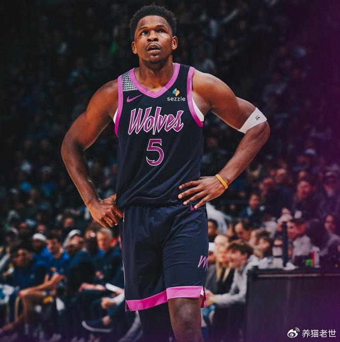 森林狼五连胜后遭魔术逆转 班凯罗压制兰德尔成