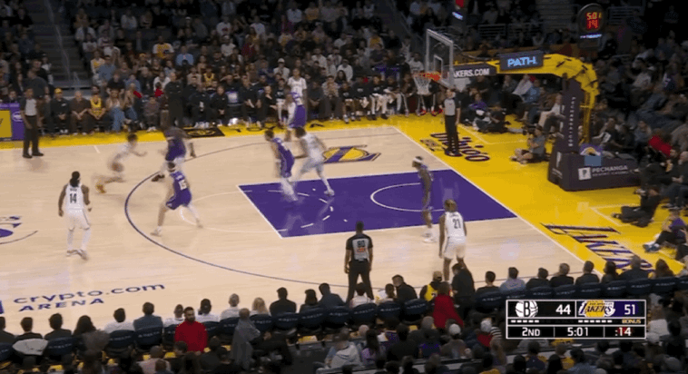 东契奇砍41分难救主 湖人主场力克篮网终结对手