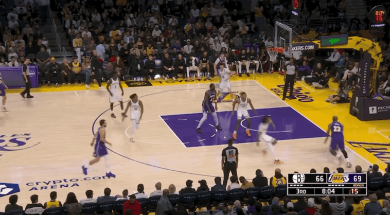 东契奇砍41分难救主 湖人主场力克篮网终结对手